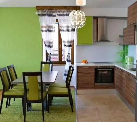 Deluxe Port View Kastela